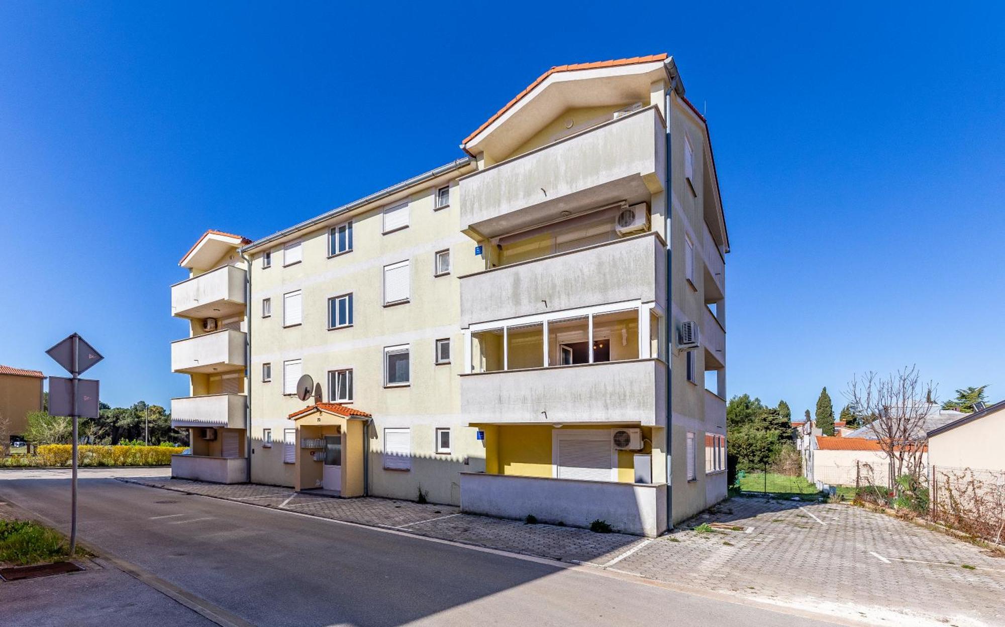 Apartment Lola Медулин Экстерьер фото