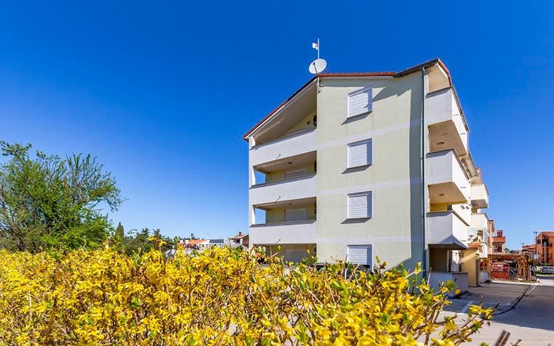 Apartment Lola Медулин Экстерьер фото